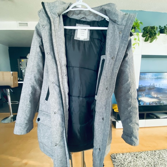 Winter coat - Picture 2 of 7